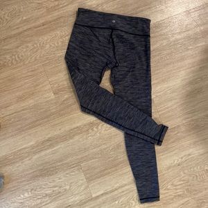 Lululemon Wunder Under Leggings Size 8